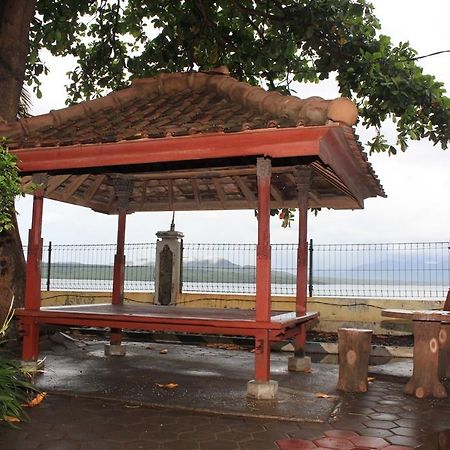 Baru Dua Beach Hotel Banyuwangi  Exterior foto